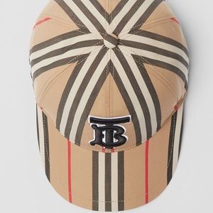 Burberry Icon Strip Baseball Cap size M